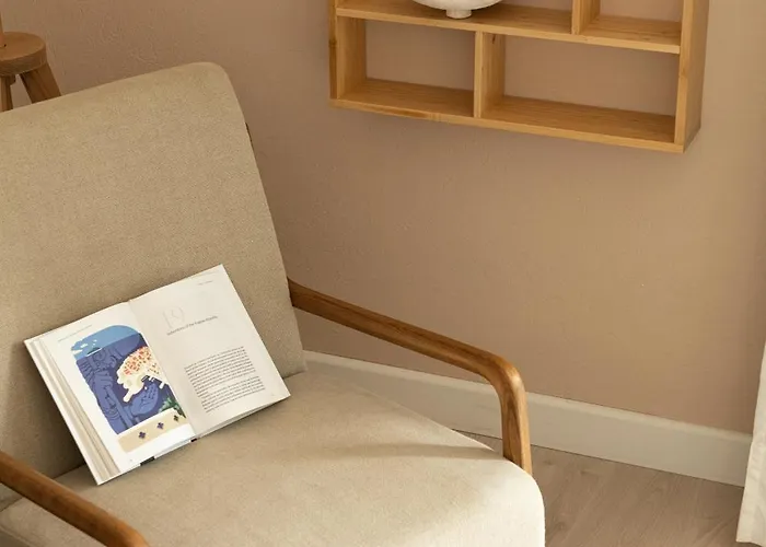 Olive Tree Apartment *